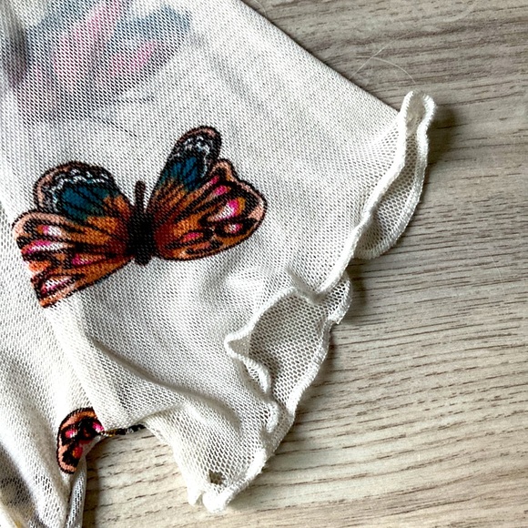 White sheer butterfly top 🦋 - Picture 3 of 6